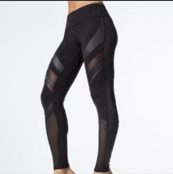 Alo Epic Legging - Picture 1 of 14